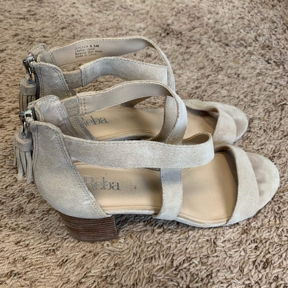 Reba Tan Heels - Picture 4 of 4